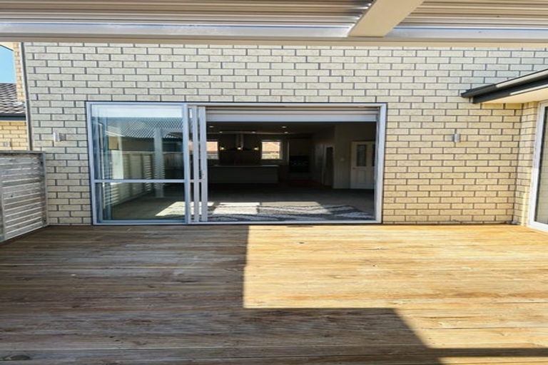 Photo of property in 10 Pakura Street, Pegasus, 7612