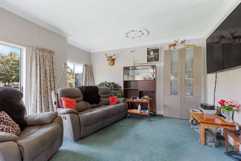 Photo of property in 608 Ongo Road, Hunterville, 4782