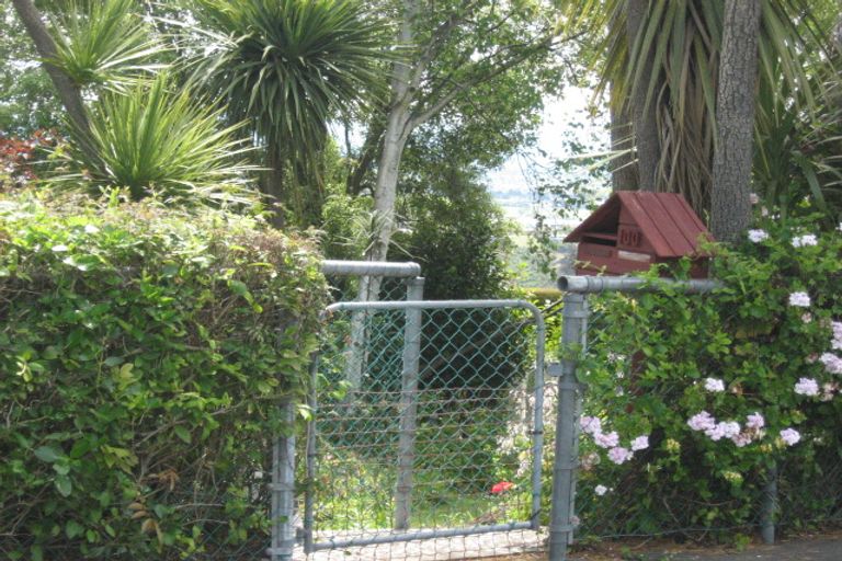 Photo of property in 100 Panorama Road, Clifton, Christchurch, 8081
