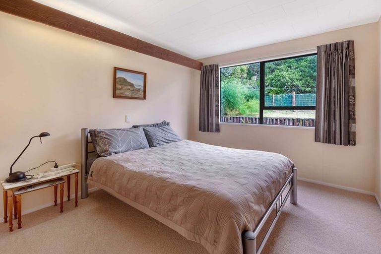 Photo of property in 9 Marshall Road, Hunterville, 4730