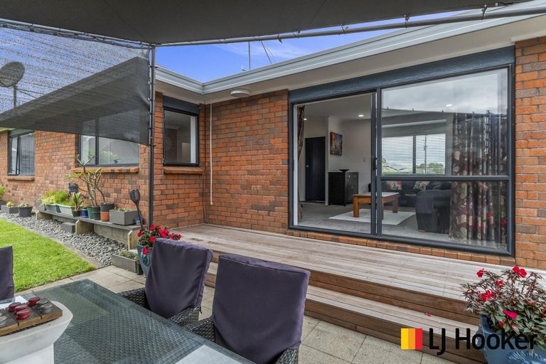 Photo of property in 13c Nelson Street, Papakura, 2110
