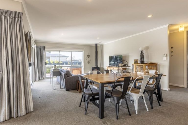 Photo of property in 86a James Line, Kelvin Grove, Palmerston North, 4414