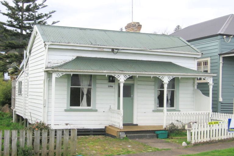 Photo of property in 204 Sandes Street, Thames, 3500