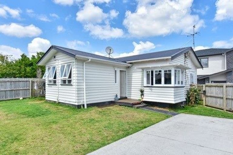 Photo of property in 32 Marr Road, Manurewa, Auckland, 2102