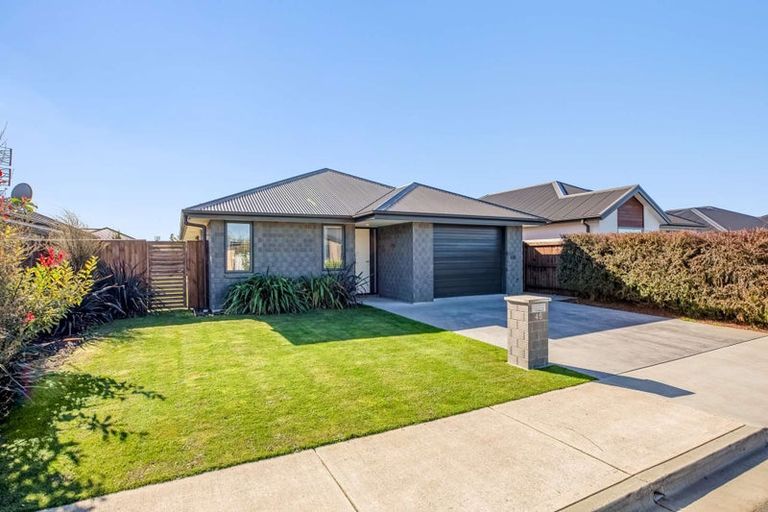 Photo of property in 45 Minerva Crescent, Woodend, 7610