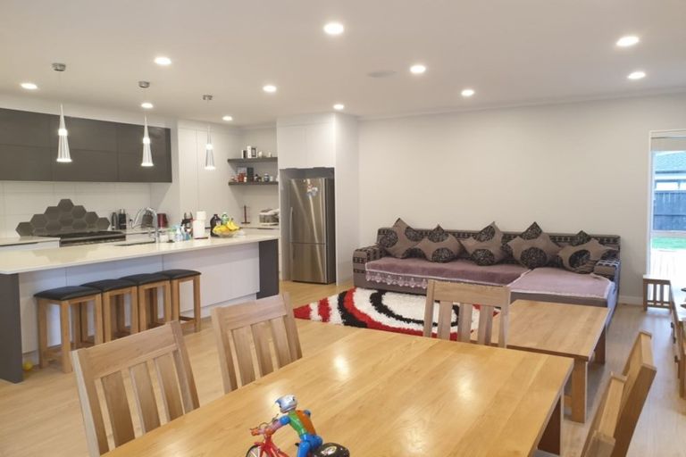 Photo of property in 195 Matua Road, Kumeu, 0810