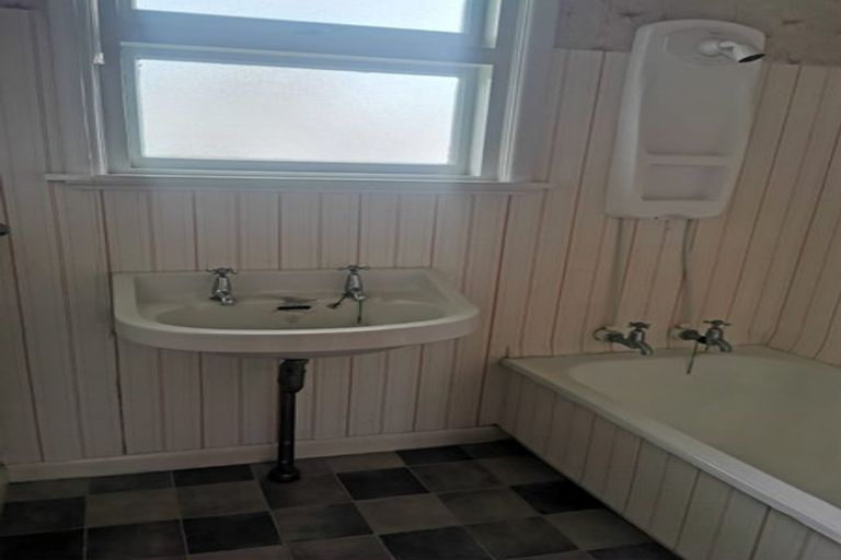 Photo of property in 23 Patui Avenue, Ngarimu Bay, Thames, 3575