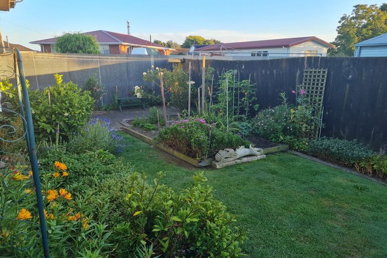 Photo of property in 2/126 Springs Road, Hornby, Christchurch, 8042