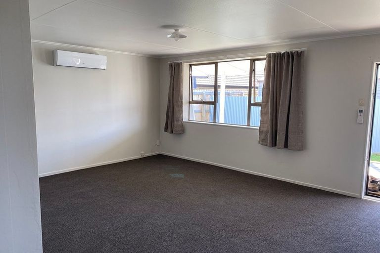 Photo of property in 9 Jupiter Street, Milson, Palmerston North, 4414