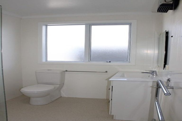 Photo of property in 63 Albert Street, Winton, 9720