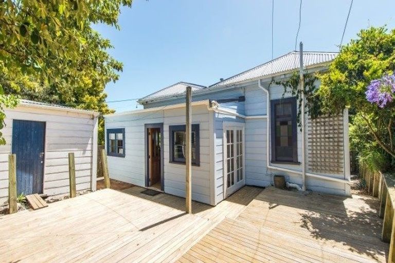 Photo of property in 32 Hipango Terrace, Durie Hill, Whanganui, 4500