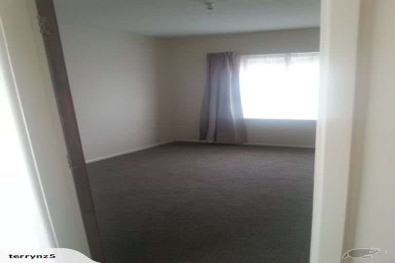 Photo of property in 71 Yaldhurst Road, Sockburn, Christchurch, 8042