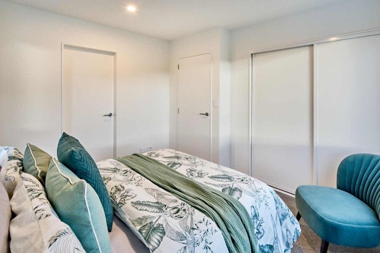 Photo of property in 9 Ara Paiwhenua, Tawa, Wellington, 5028