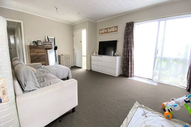 Photo of property in 19 Mona Vale, West Harbour, Auckland, 0618