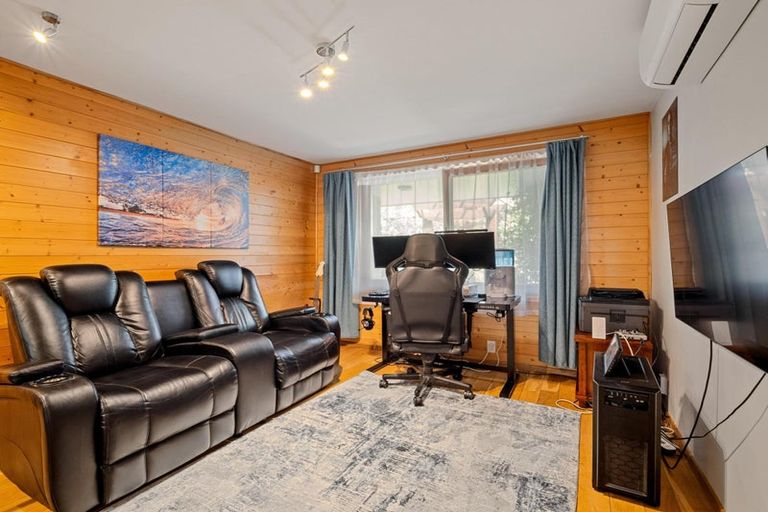 Photo of property in 2/52 Lochee Road, Upper Riccarton, Christchurch, 8041