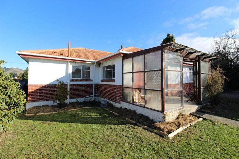 Photo of property in 1 Price Street, Waimate, 7924