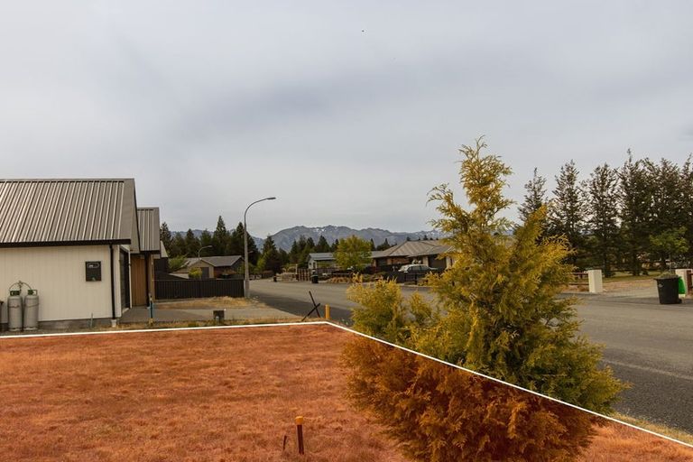 Photo of property in 21 Irishman Drive, Twizel, 7901