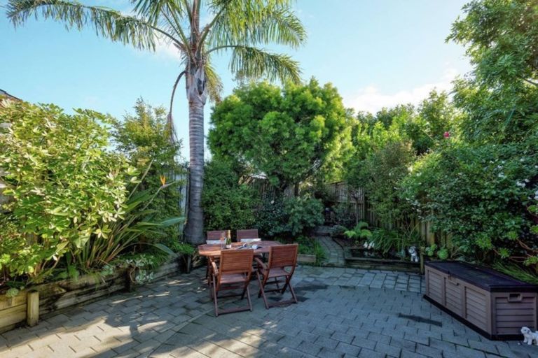 Photo of property in 19 Nelson Street, Howick, Auckland, 2014