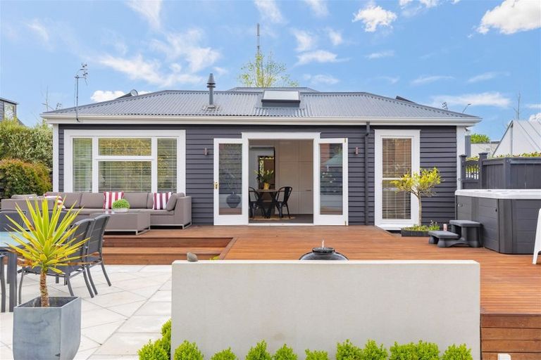Photo of property in 77 Rutland Street, St Albans, Christchurch, 8014
