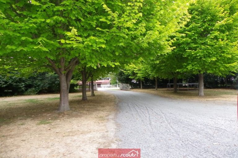 Photo of property in 8 Whitchurch Place, Harewood, Christchurch, 8051