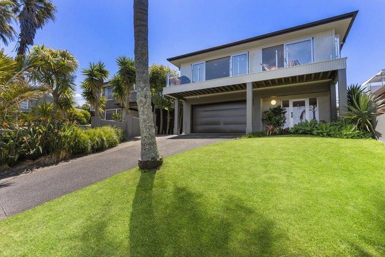 Photo of property in 1/51 Seaview Road, Castor Bay, Auckland, 0620