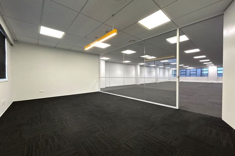 Photo of property in 1 Bloomfield Terrace, Hutt Central, Lower Hutt, 5010