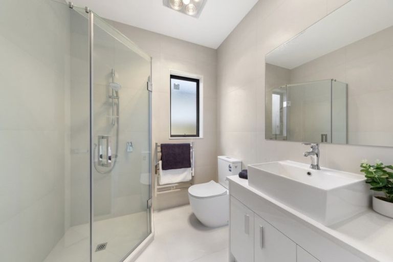 Photo of property in 50 Cooladawson Drive, Flat Bush, Auckland, 2019