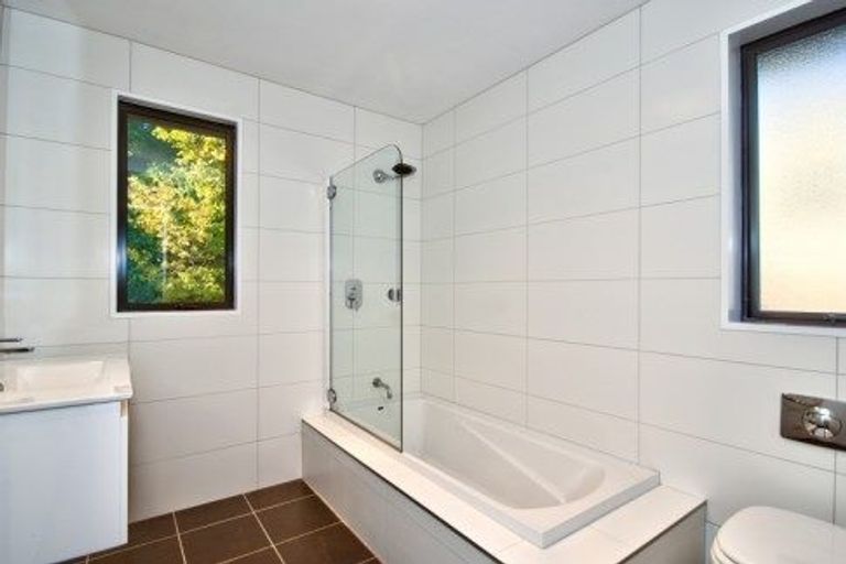 Photo of property in 11a Dublin Street, Queenstown, 9300