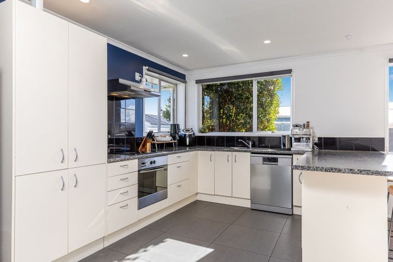 Photo of property in 2 Lynley Crescent, Blenheim, 7201