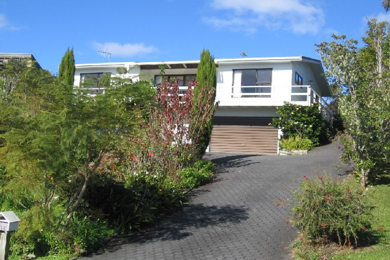 Photo of property in 104 Te Haumi Drive, Paihia, 0200