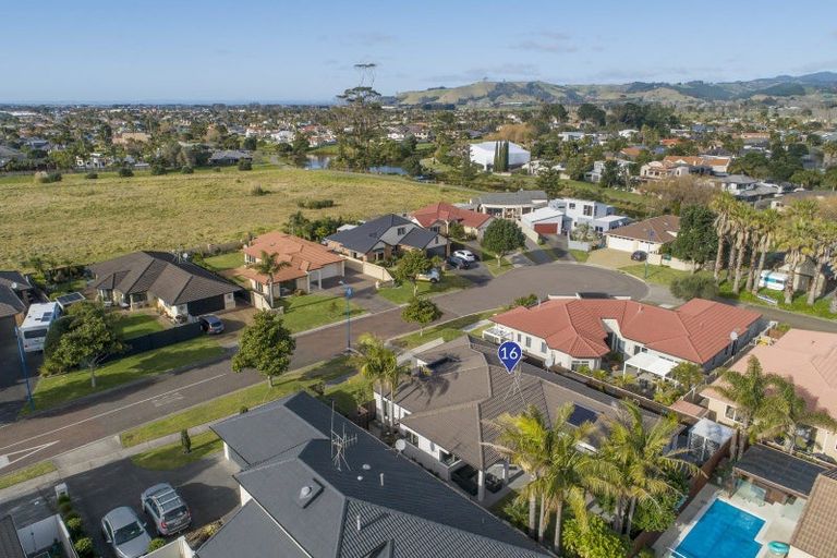 Photo of property in 16 Bermuda Drive, Papamoa Beach, Papamoa, 3118