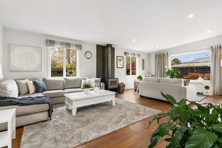Photo of property in 90 Hawthorne Street, Strowan, Christchurch, 8052