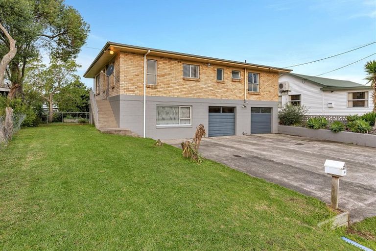 Photo of property in 25 Camellia Avenue, Ruakaka, 0116