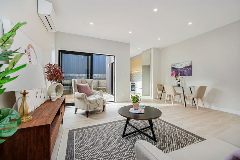 Photo of property in 3 Horokaka Street, Massey, Auckland, 0614