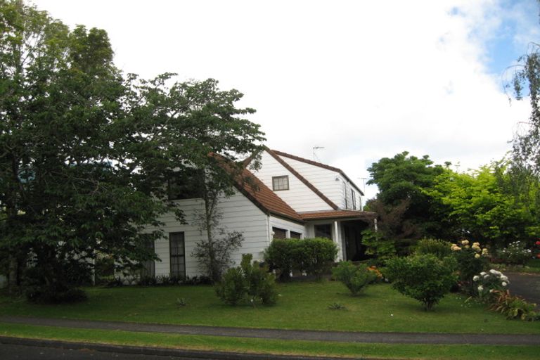 Photo of property in 4 Brylee Drive, Conifer Grove, Takanini, 2112