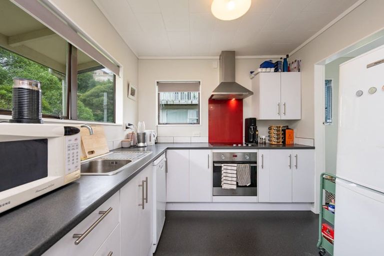 Photo of property in 55 Mandalay Terrace, Khandallah, Wellington, 6035