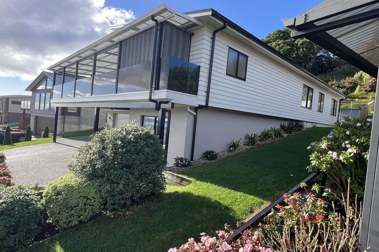 Photo of property in 48 Estuary View Road, Welcome Bay, Tauranga, 3112