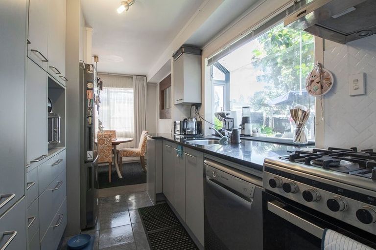 Photo of property in 1/327 Bucklands Beach Road, Bucklands Beach, Auckland, 2012