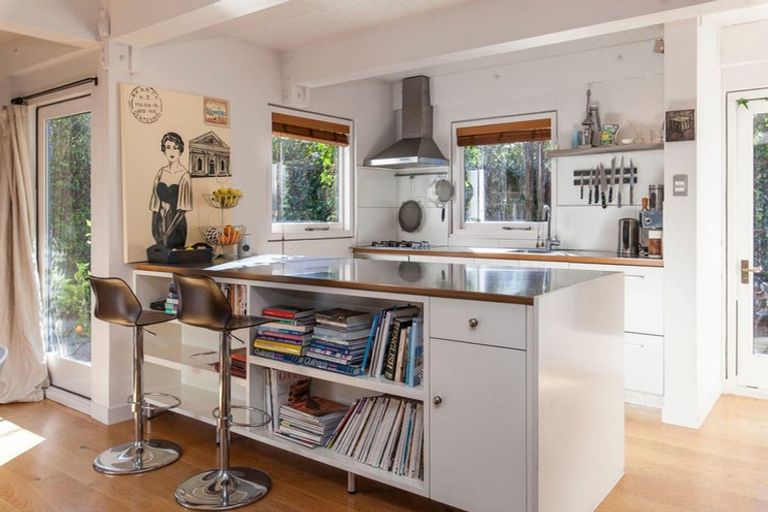 Photo of property in 2/37a Holmwood Road, Merivale, Christchurch, 8014