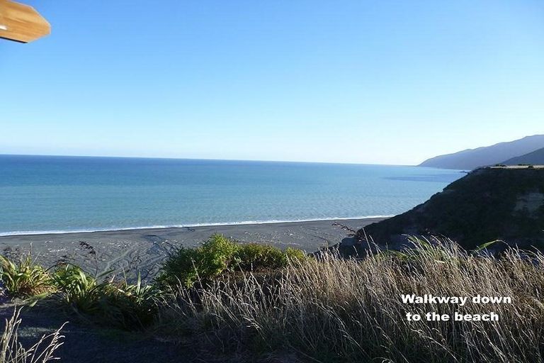 Photo of property in 52 Western Lake Road, Western Lake, Featherston, 5773