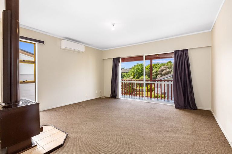 Photo of property in 8 Halyard Place, Whitby, Porirua, 5024