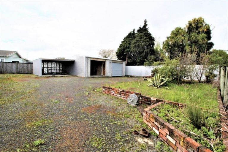 Photo of property in 1 Richardson Street, Woodville, 4920