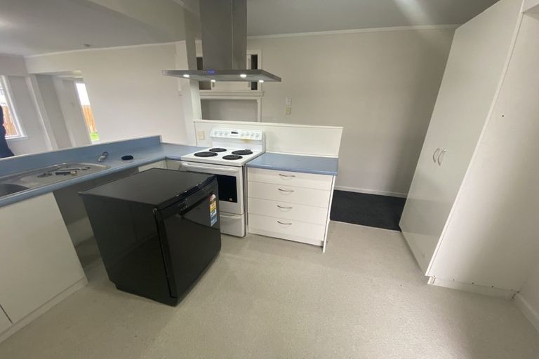 Photo of property in 1/31 Solveig Place, Randwick Park, Auckland, 2105