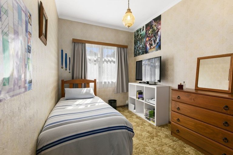 Photo of property in 21 Military Road, Boulcott, Lower Hutt, 5010