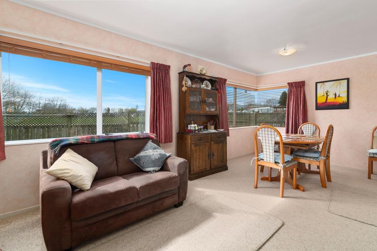 Photo of property in 9 Kirk Lane, Owhata, Rotorua, 3010