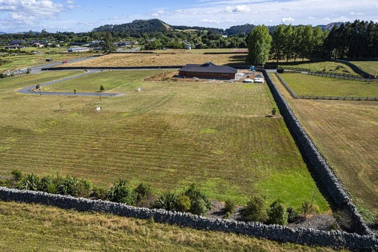 Photo of property in 8 Stonedale Way, Te Kamo, 0185