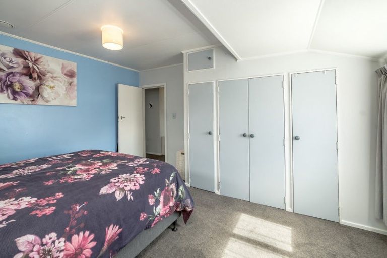 Photo of property in 11 Madden Place, Solway, Masterton, 5810