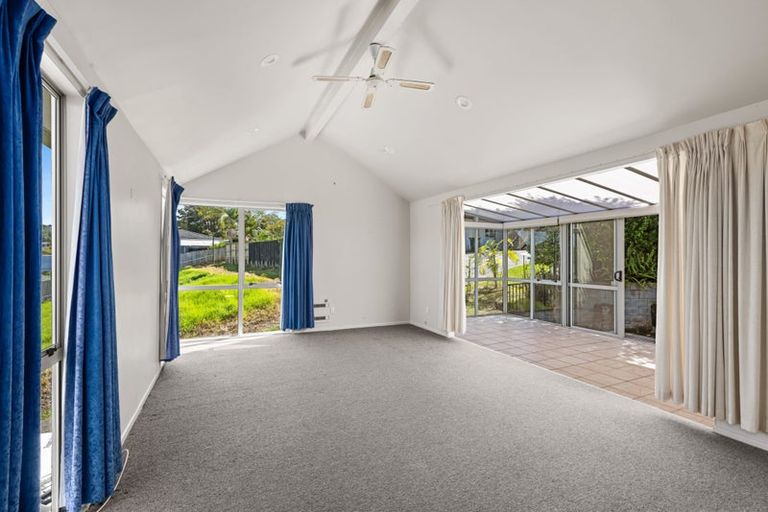 Photo of property in 23 Glamorgan Drive, Torbay, Auckland, 0630