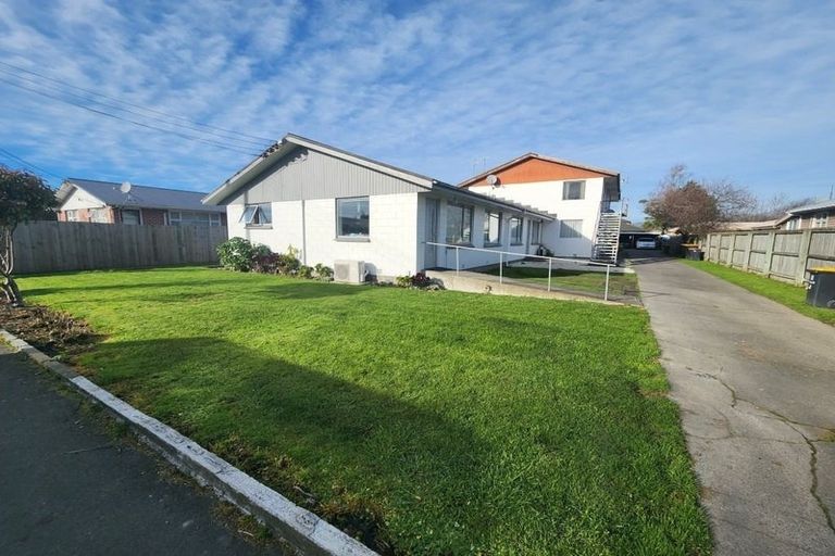 Photo of property in 1/52 North Avon Road, Richmond, Christchurch, 8013
