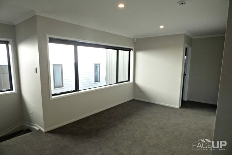 Photo of property in 6 Tuatua Road, Hobsonville, Auckland, 0616